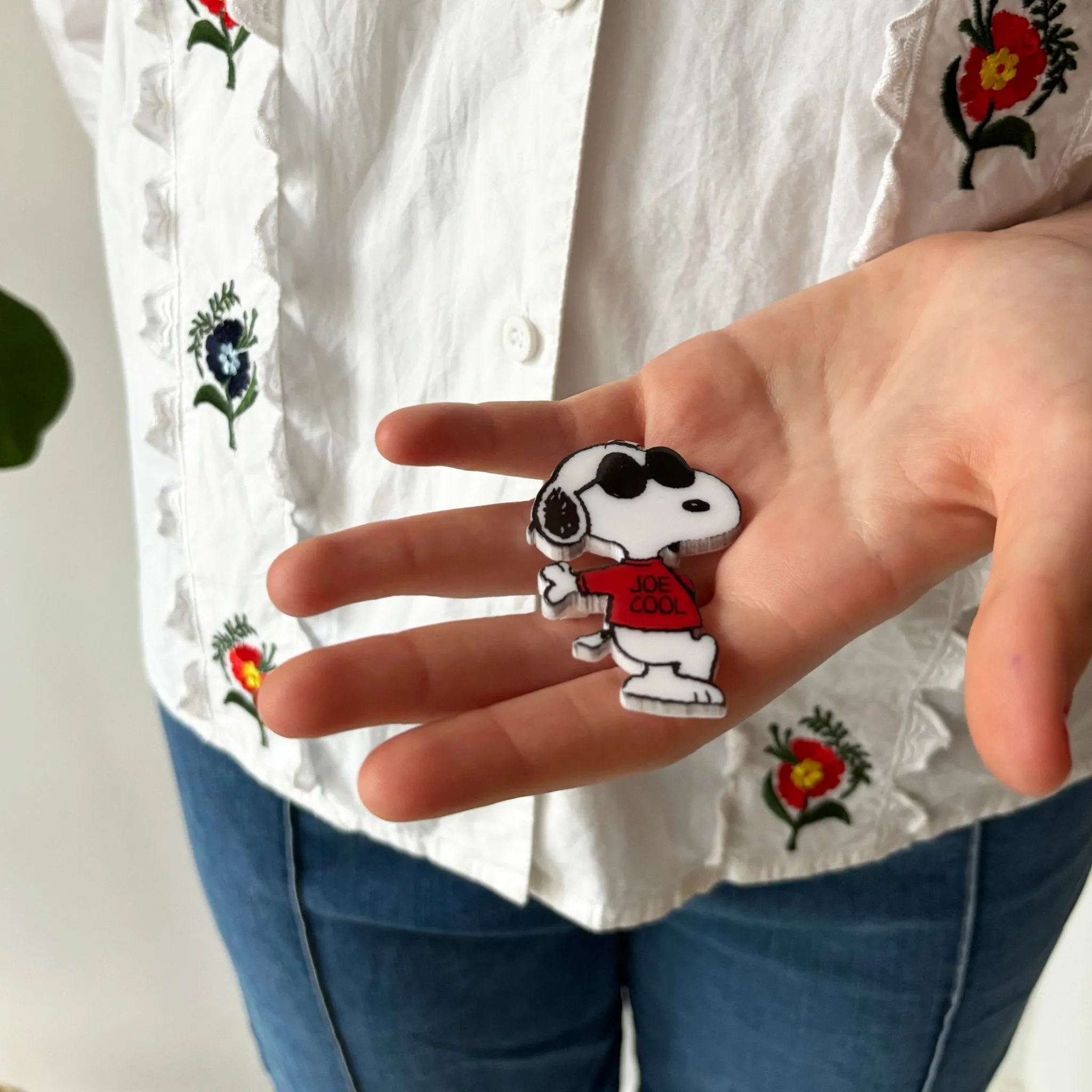 Peanuts Joe Cool Pin Badge