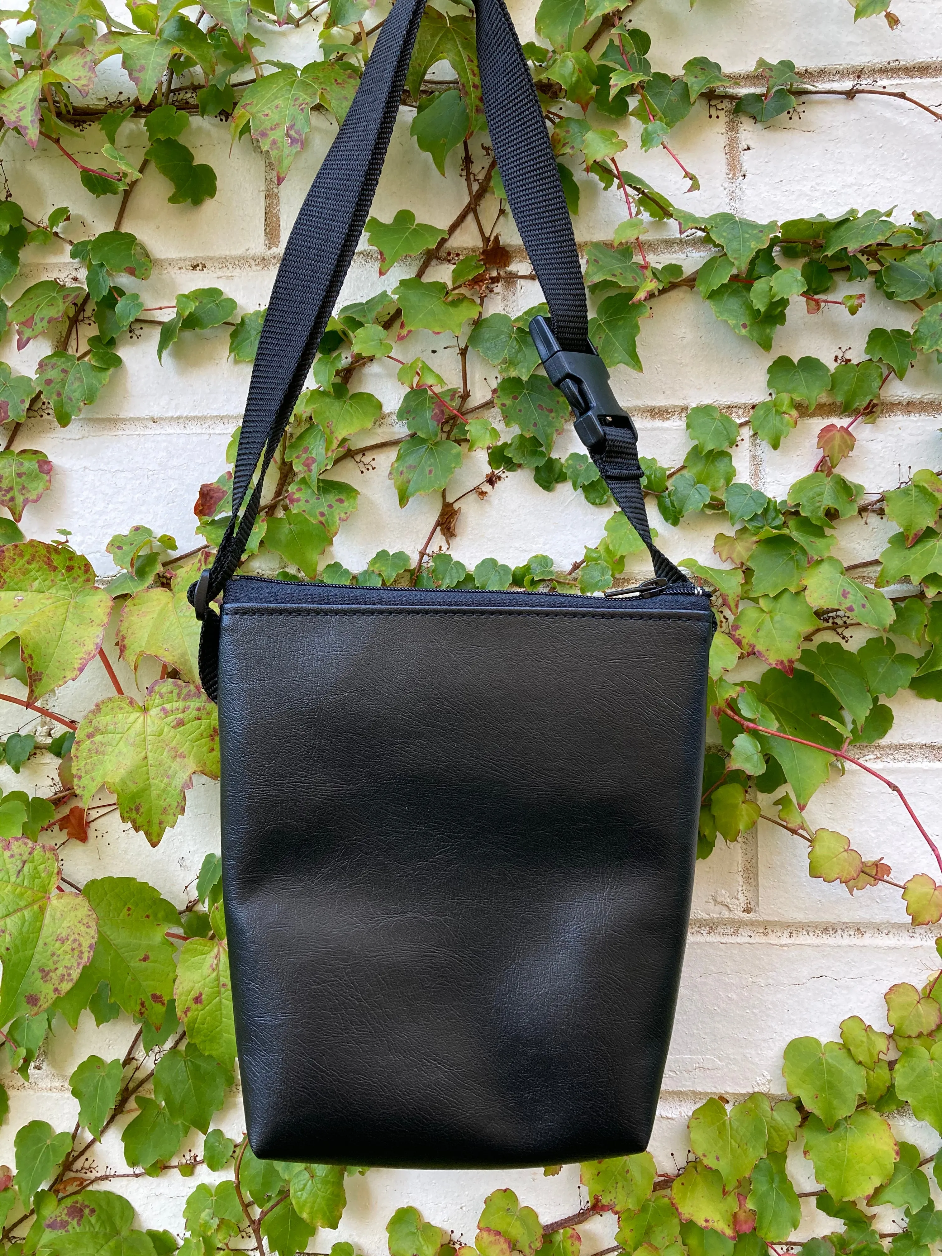 Topsy Bag - Cream Monkey Kuma